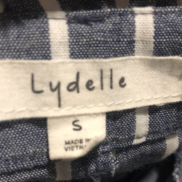 Lydelle striped paper bag shorts. - Picture 6 of 7